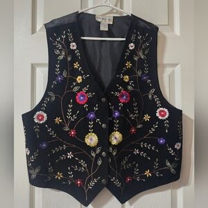 Vintage Suede Front Floral Embroidered Vest by Bedford Fair, Snap Close, EUC!